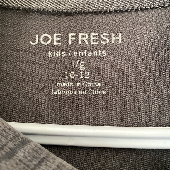 Joe Fresh Girl’s grey sweatshirt with hood - Picture 6 of 8